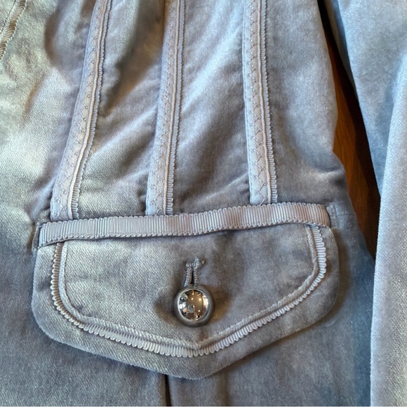 White House Black Market WHBM Ruffle Edge Suede Jacket Blazer Sz 6 Light Gray - Picture 6 of 8